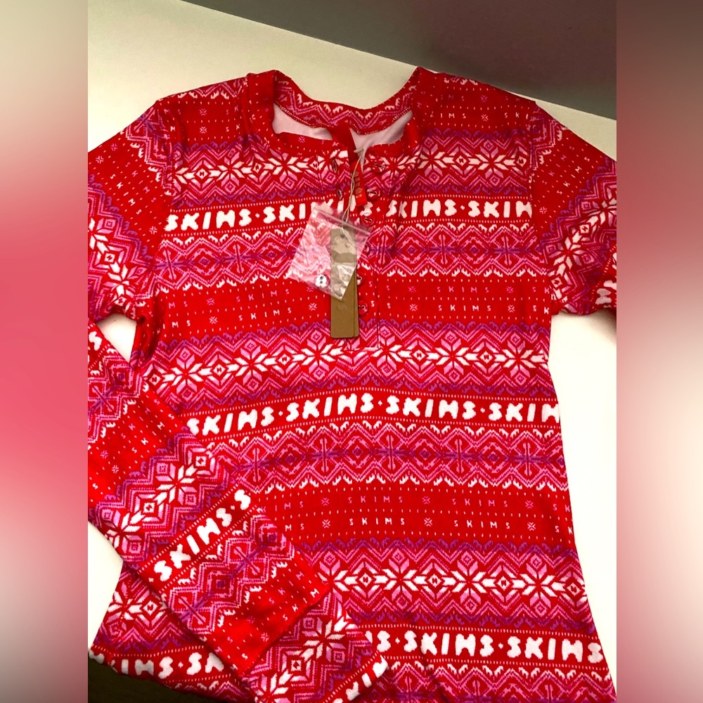 Skims Holiday PJ top